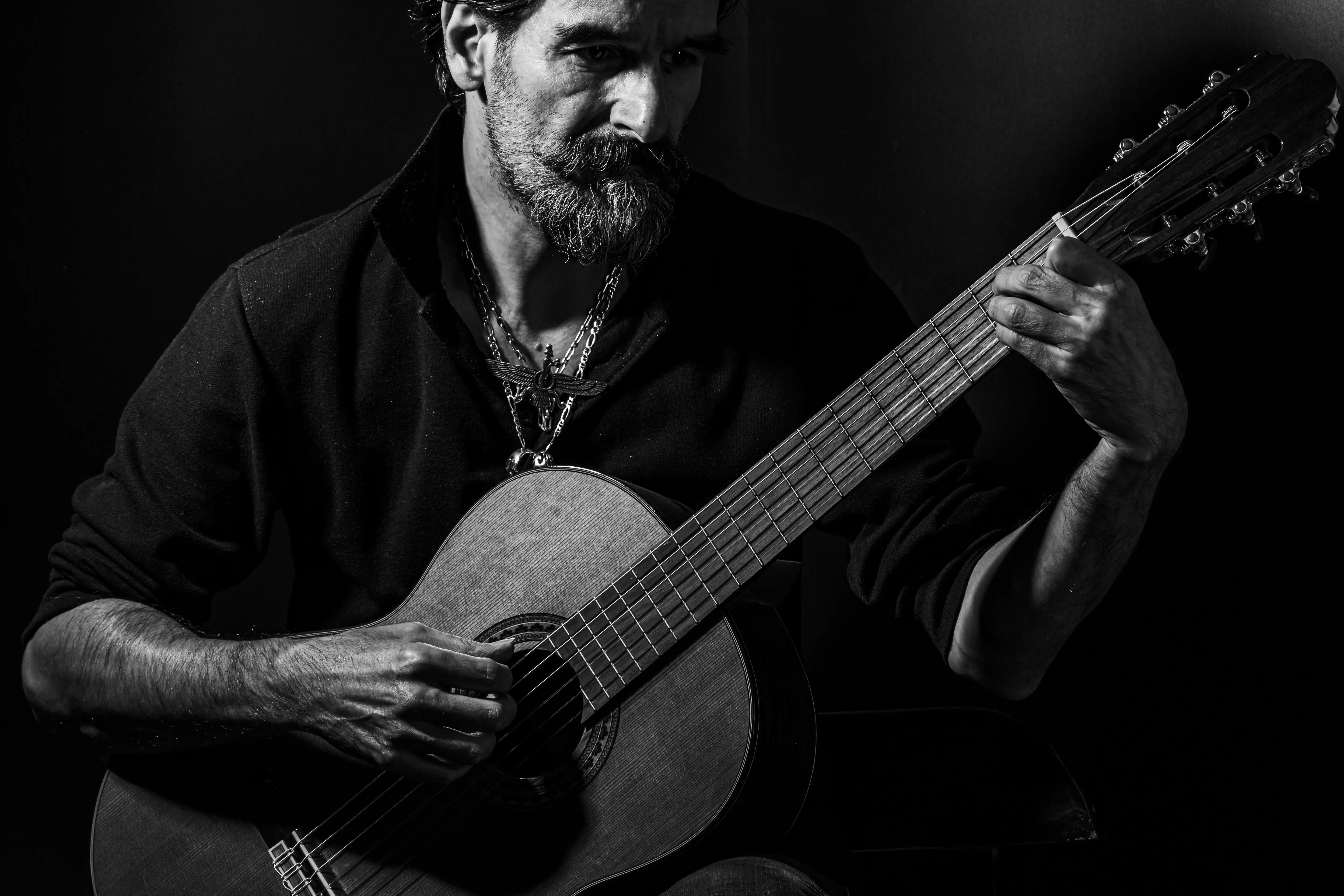 Primer plano de una guitarra